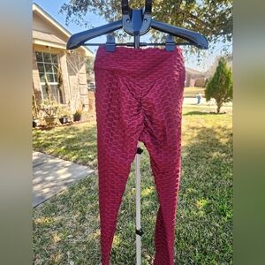 Women's Burgundy Textured Leggings